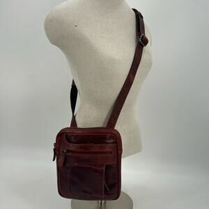 NWT Arrigo red leather Crossbody bag